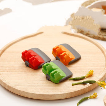 Multifunctional Peeler Vegetable Hand Peeler Swift Hand Palm Vegetable And Fruit Peeler Slicer Kitchen Tool Helper Peeler from Quietasty - High - quality HOME COMFORTS